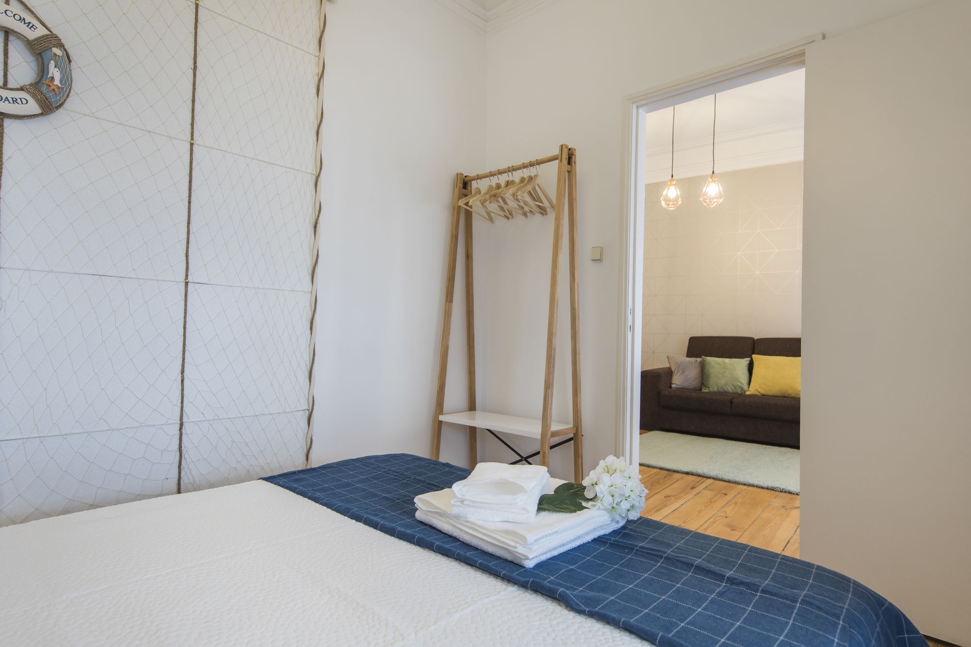Universal Apartment